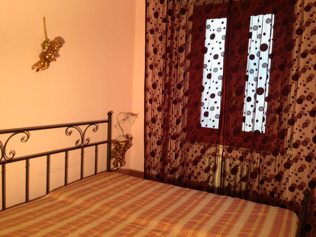 Stanza Bellaria Hotel Pontedera Kamer foto